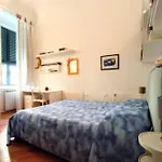Minzoni: Quiet, Bright & Central Apartment